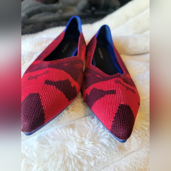 Je Te Accompagne Toujours Red Camo Stretchy Flats Size 39 (8.5 US) - Picture 3 of 5